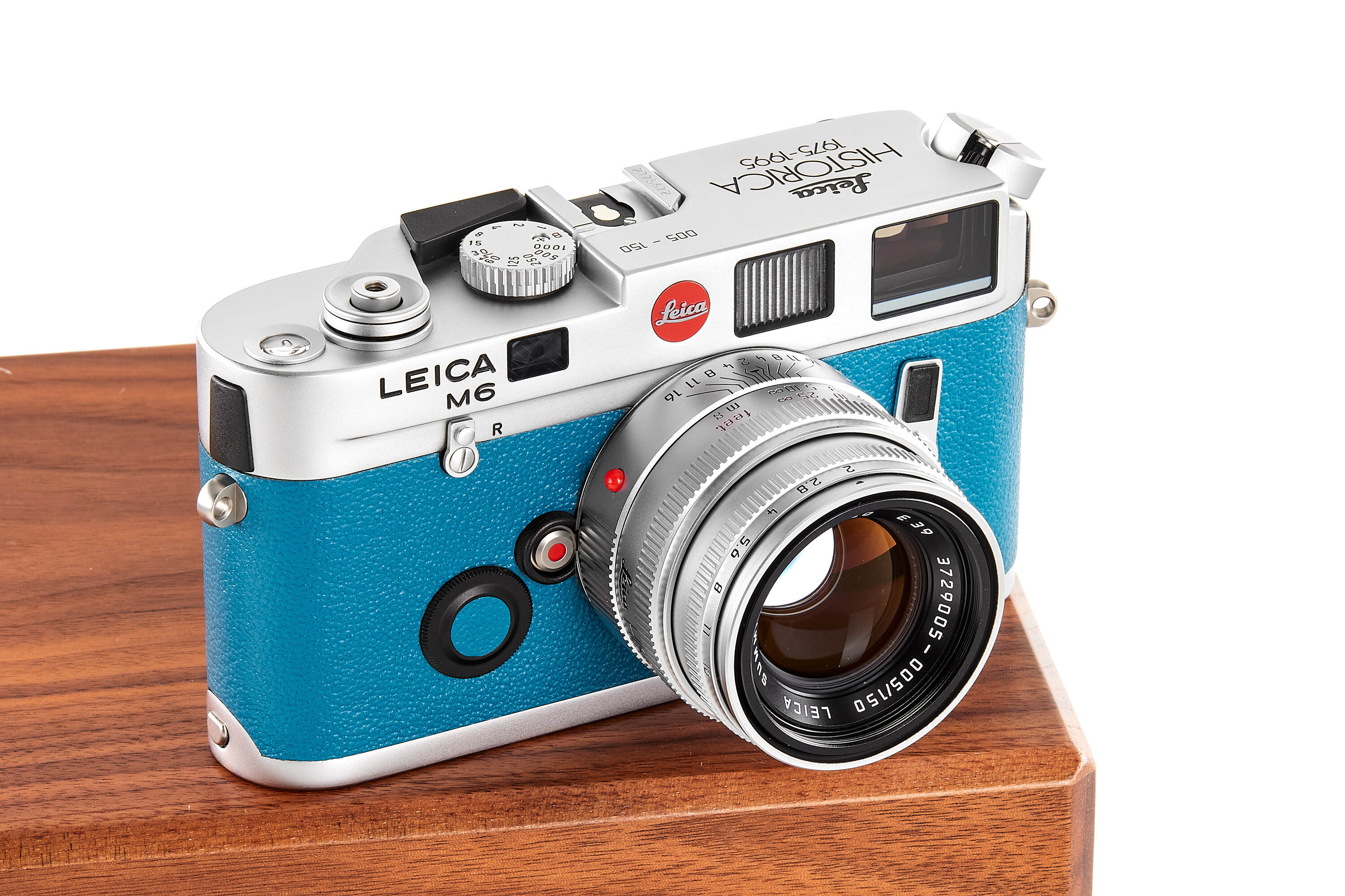 Leica M6 10421 'Leica Historica 1975-1995' outfit *