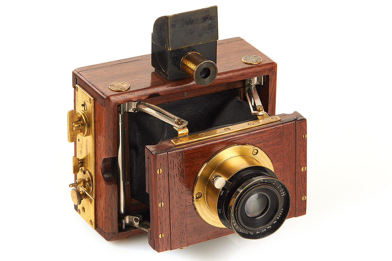 German Strut-Folding Camera