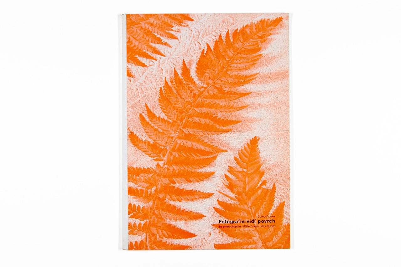 JAROMIR FUNKE (1896–1945) ‘Fotografie vidí Povrch’ (La photographie reflète l'aspect des choses), Družstevní práce, Prague 1935