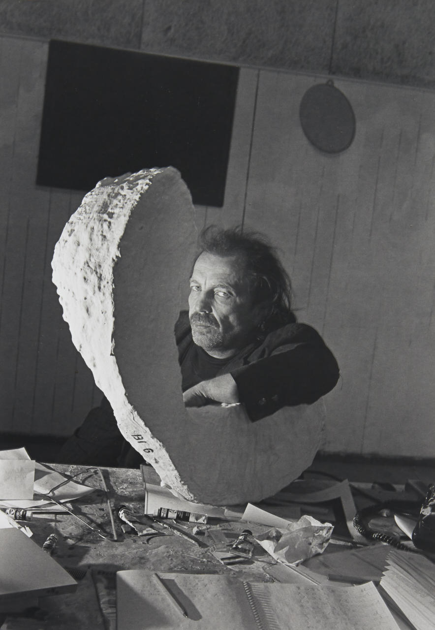 MARTIN VUKOVITS (* 1961) Franz West, Vienna 1990