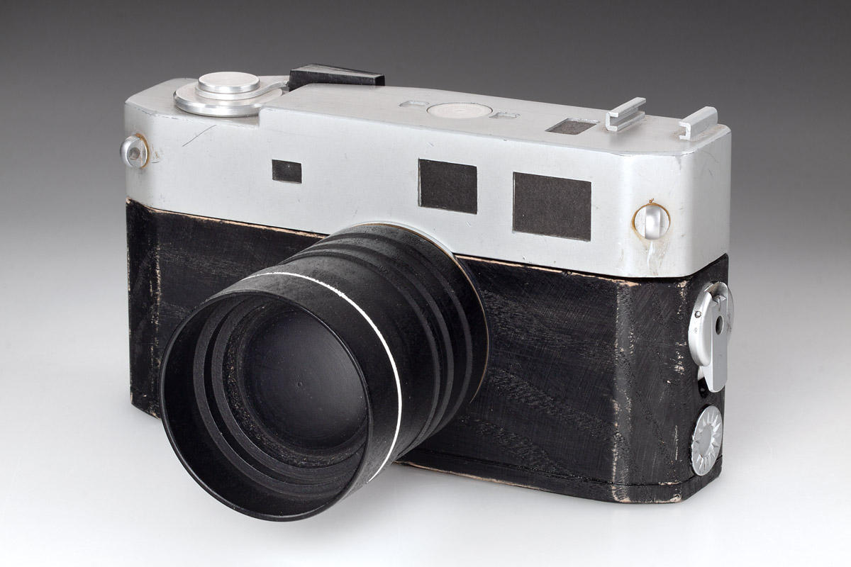 LEICA M5 Wooden Design Study
