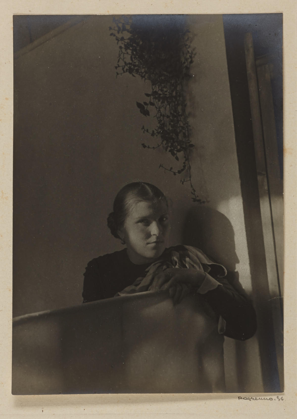 ALEXANDER RODCHENKO (1891–1956) Malioutina, Moscow 1936 ALEXANDER RODCHENKO (1891–1956) Malioutina, Moscow 1936