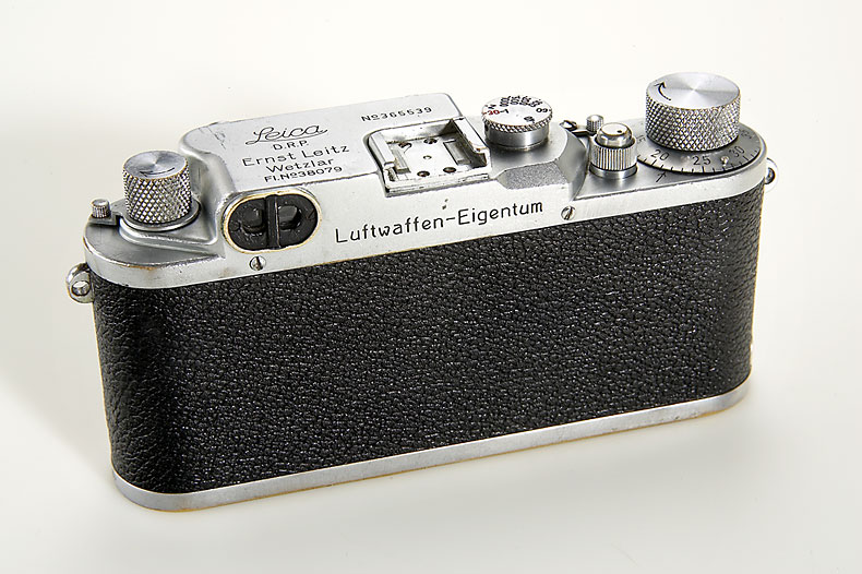 IIIc chrome  'Luftwaffen-Eigentum'