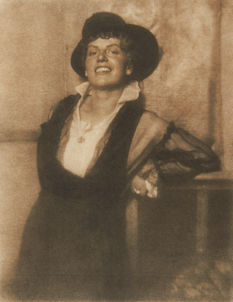 HEINRICH KÜHN (1866–1944) Frau Ing. Richter, c. 1914 