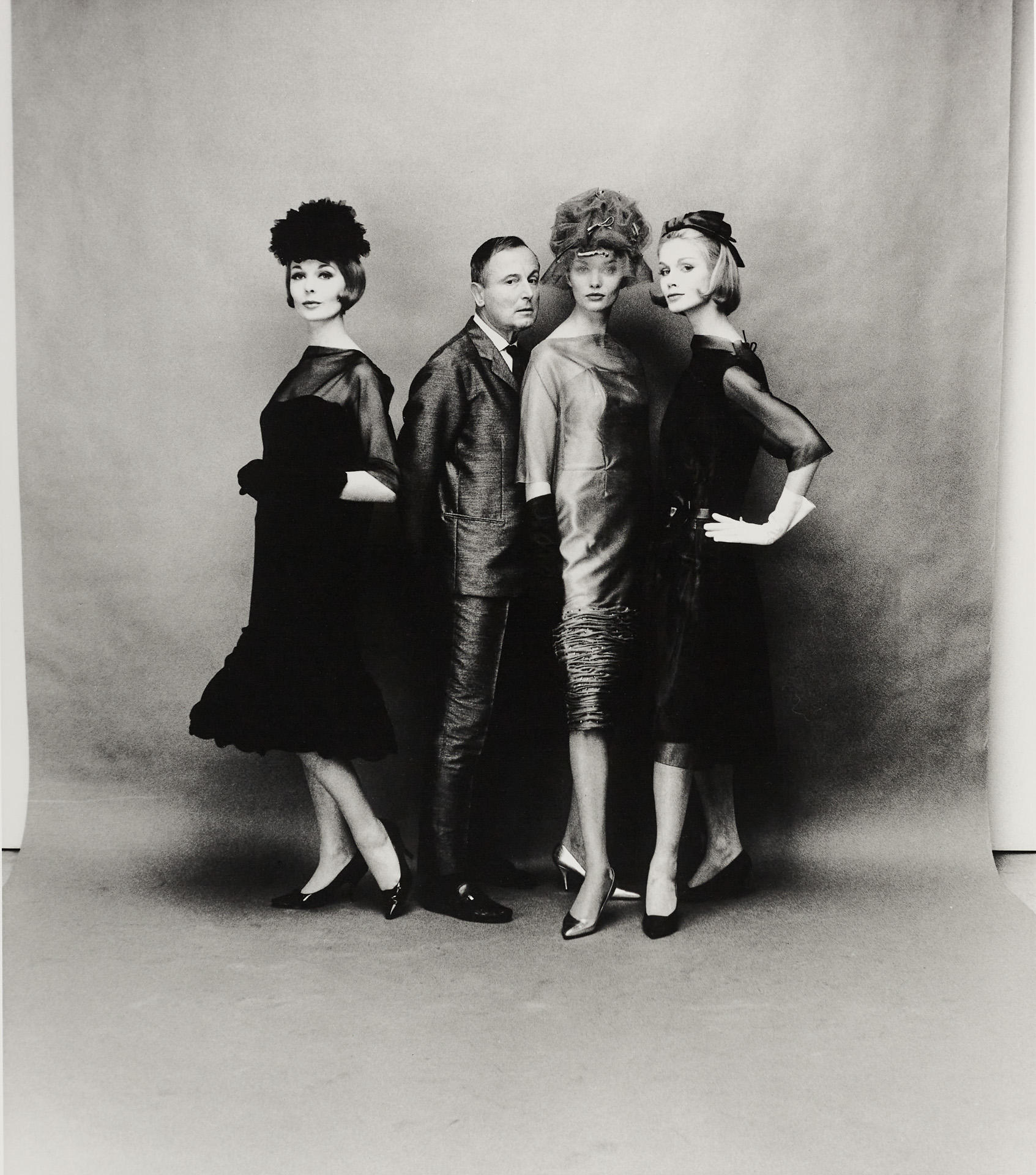 F.C. GUNDLACH (1926-2021) Self-portrait with Models, Hamburg 1961 F.C. GUNDLACH (1926-2021) Self-portrait with Models, Hamburg 1961