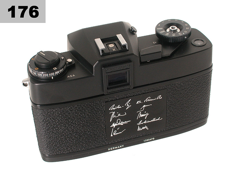 Leicaflex SL2  black presentation camera