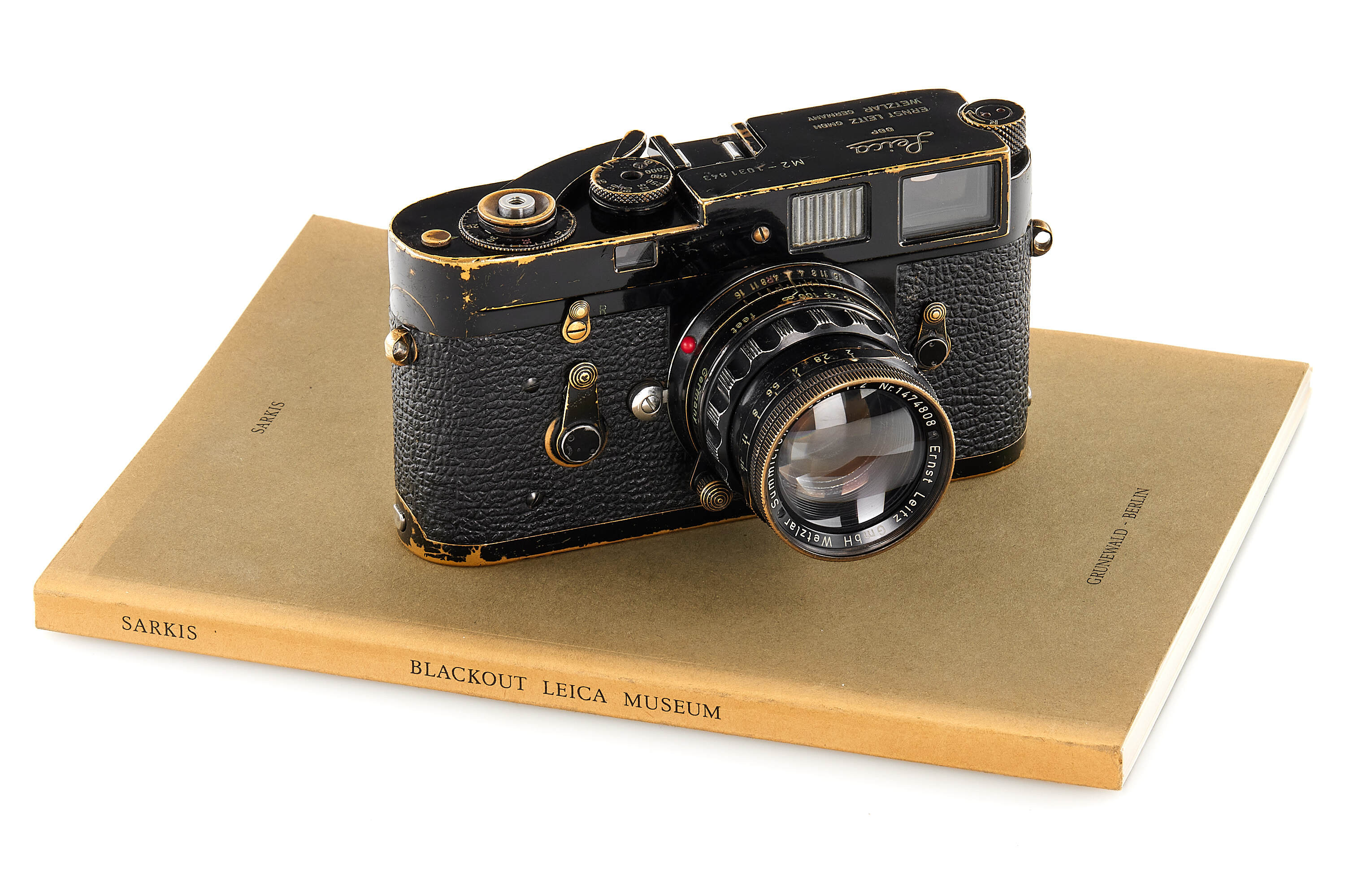 Leica M2 black paint 'Sarkis' *