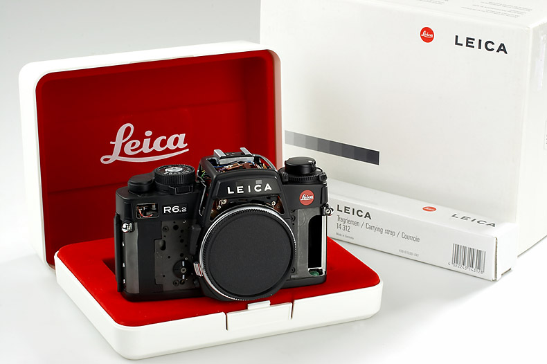 R6.2  Cut-away 942215