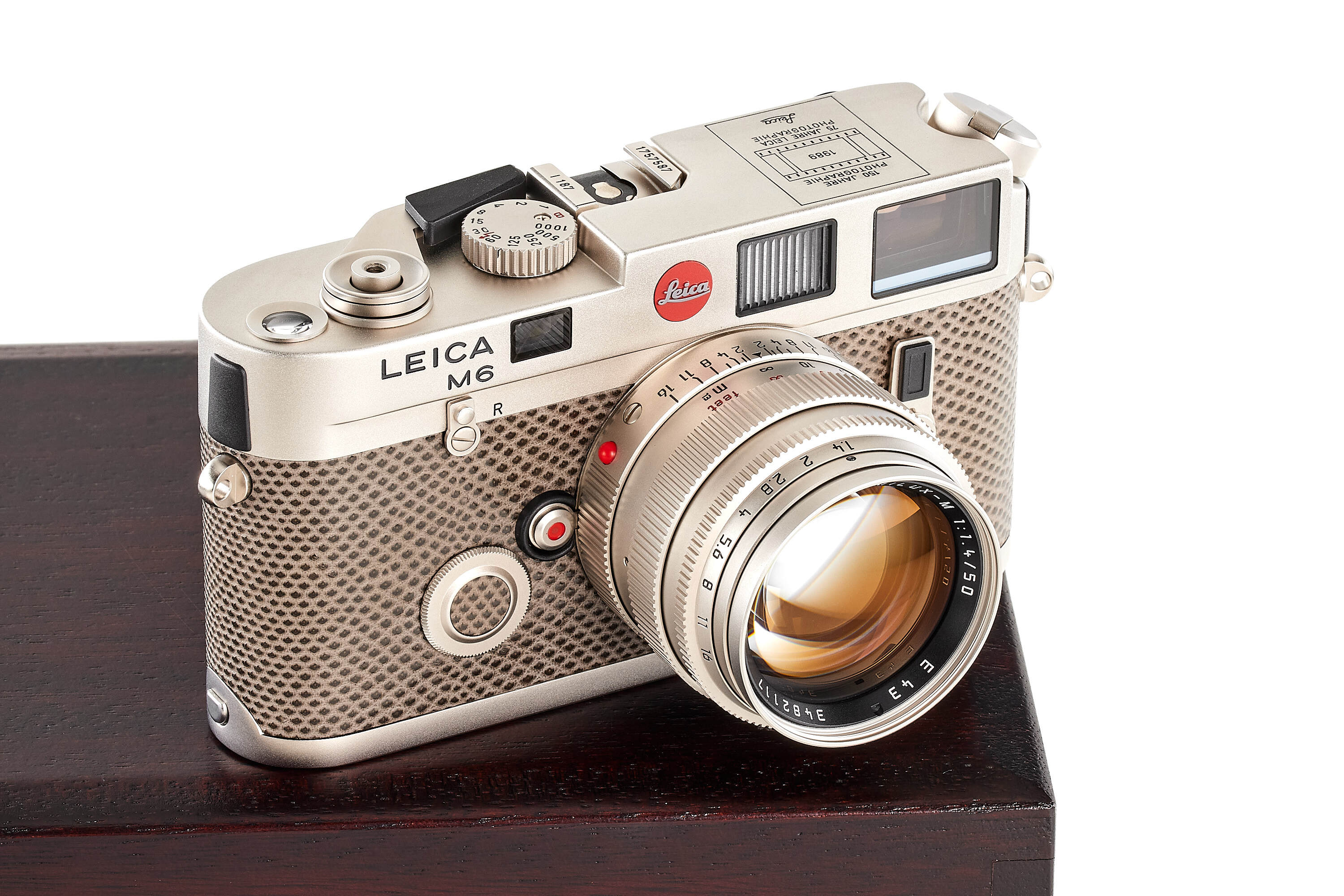 Leica M6 Platin '150 Years' set 10450 *