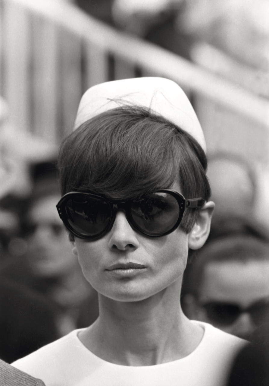 ANDRÉ SAS (* 1928) Audrey Hepburn, Paris 1960