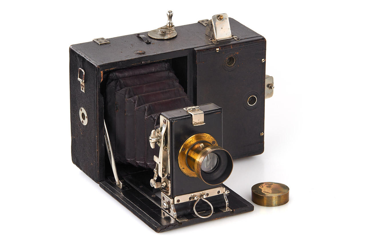 German Magazine Camera