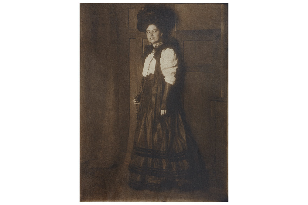 Heinrich Kühn, Portrait of a lady Heinrich Kühn, Portrait of a lady