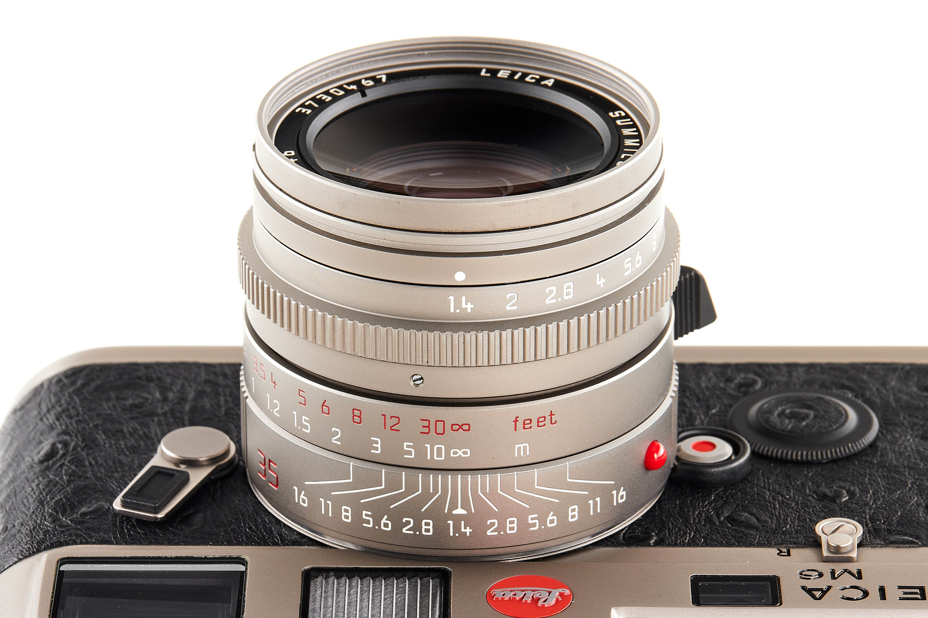 Leica M6 Titan 10412 + Summilux-M 1.4/35mm Asph. Titan