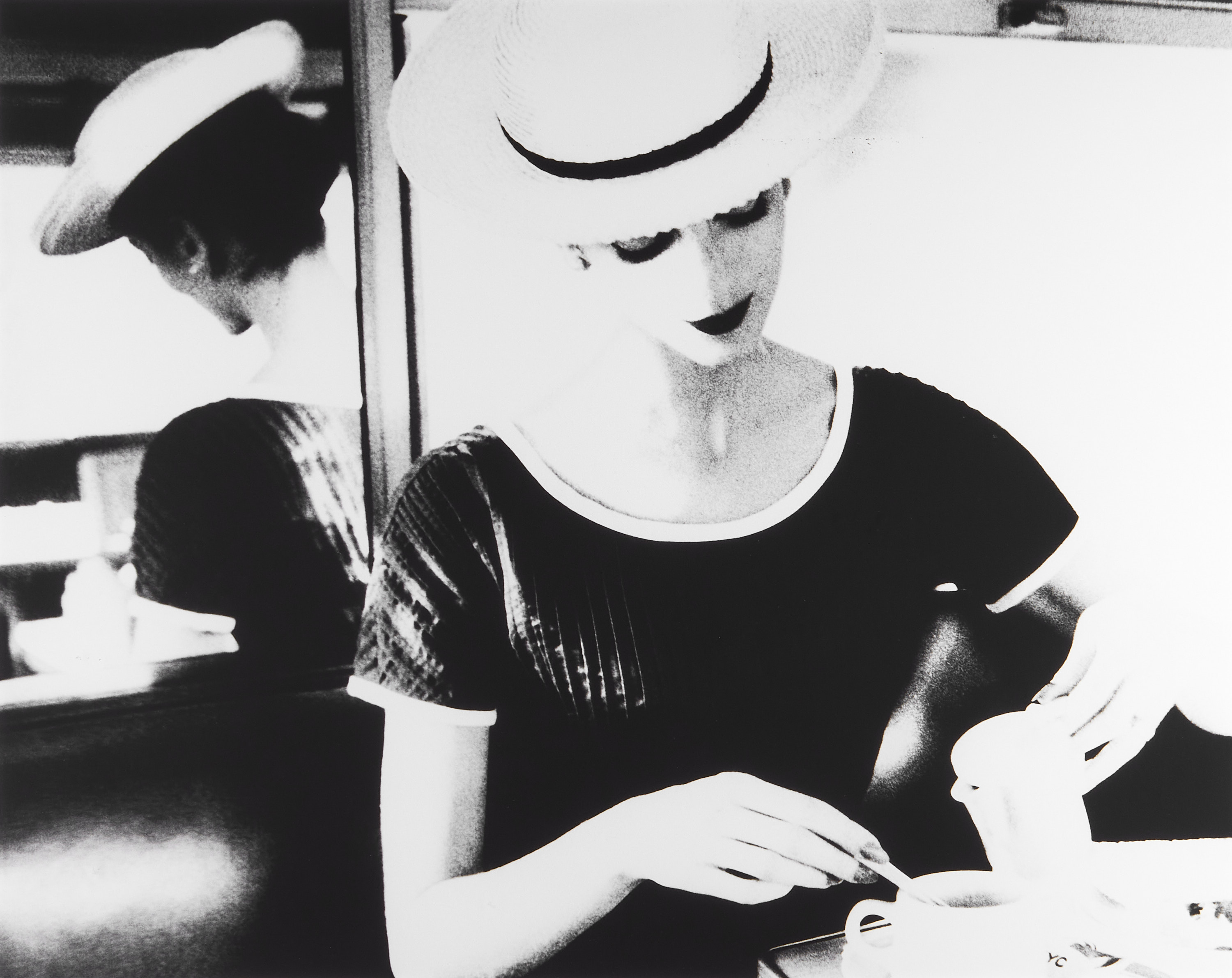 LILLIAN BASSMAN (1917–2012) - Carmen having Tea, c. 1950s