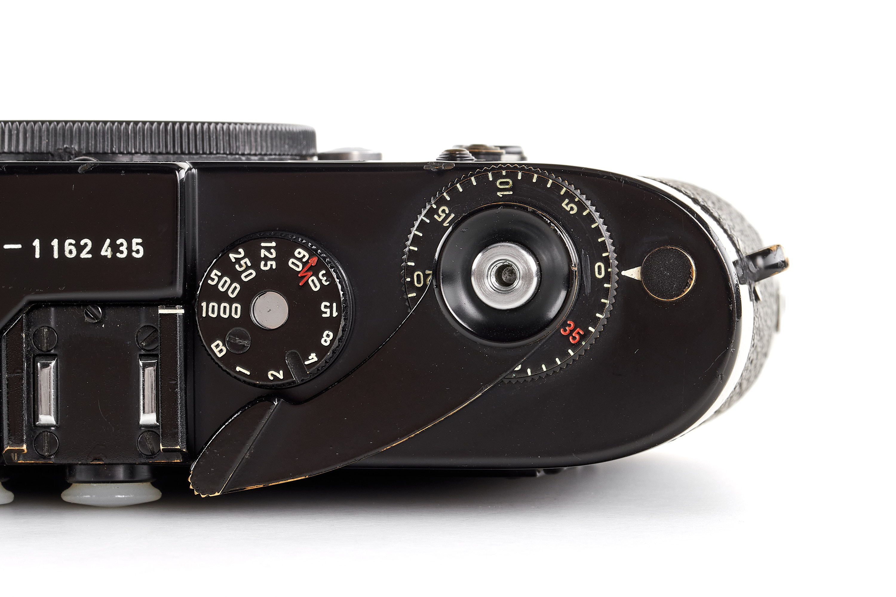 Leica M2 black paint with Leicavit MP