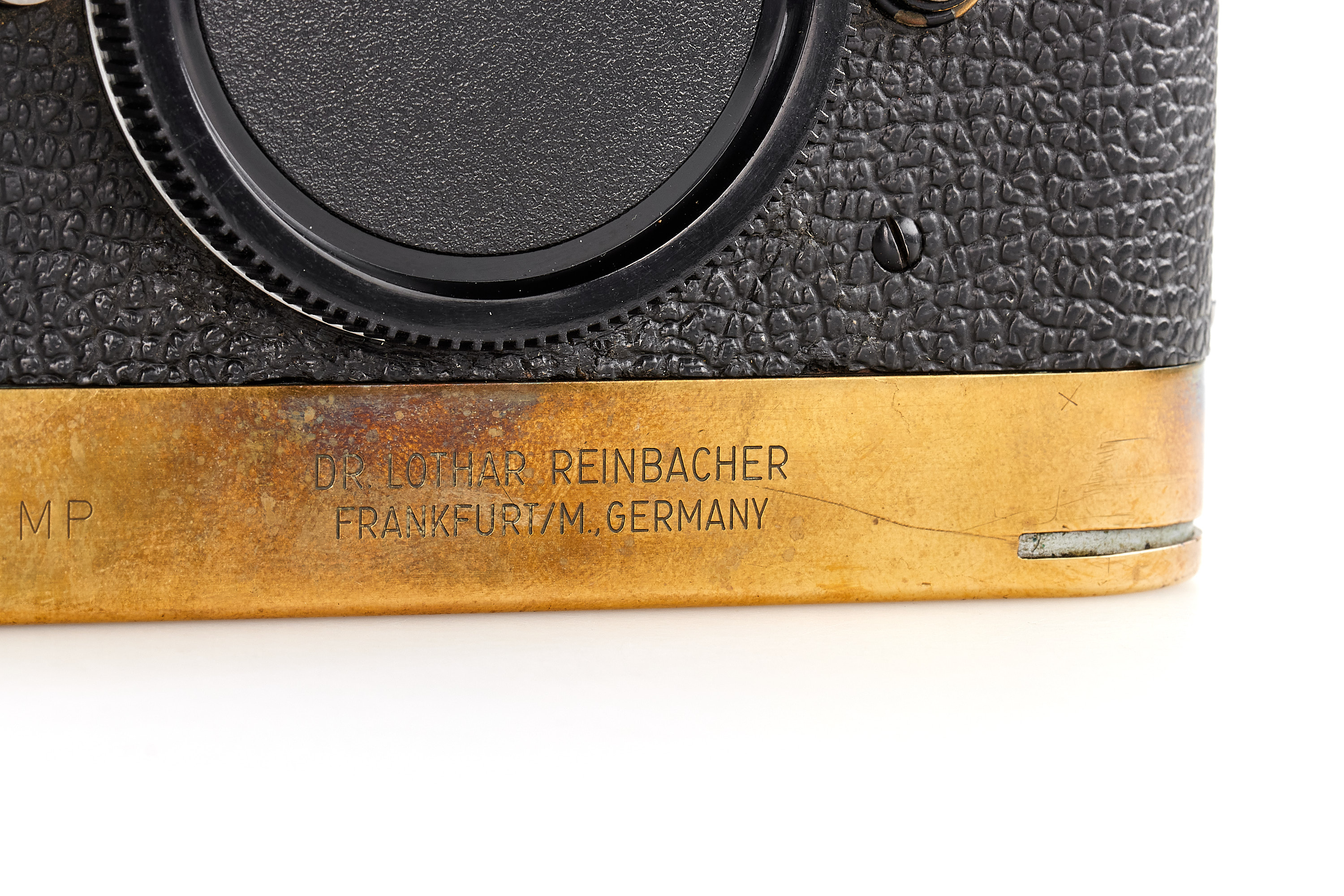 Leica M2 black paint with Leicavit MP
