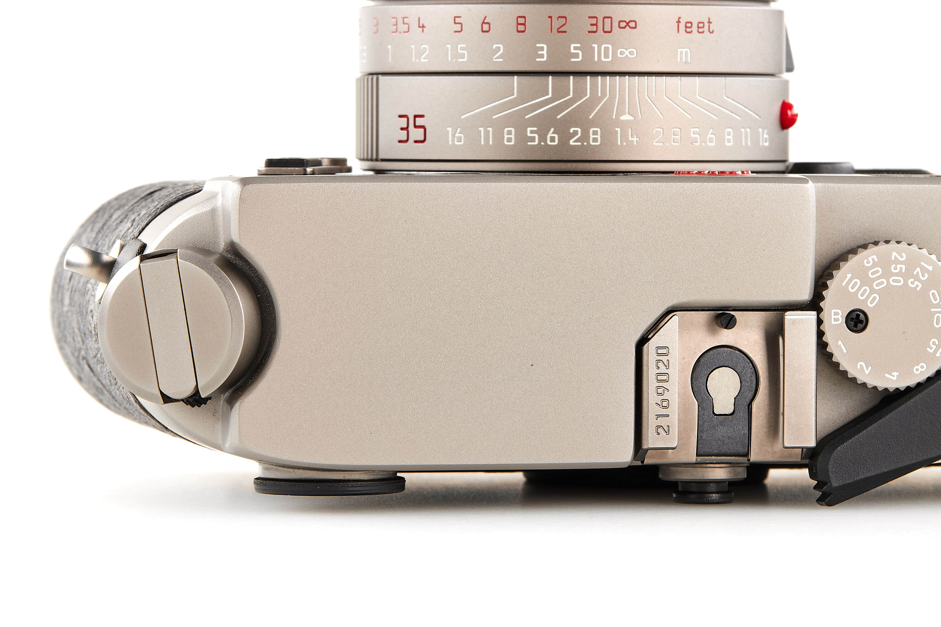 Leica M6 Titan 10412 + Summilux-M 1.4/35mm Asph. Titan