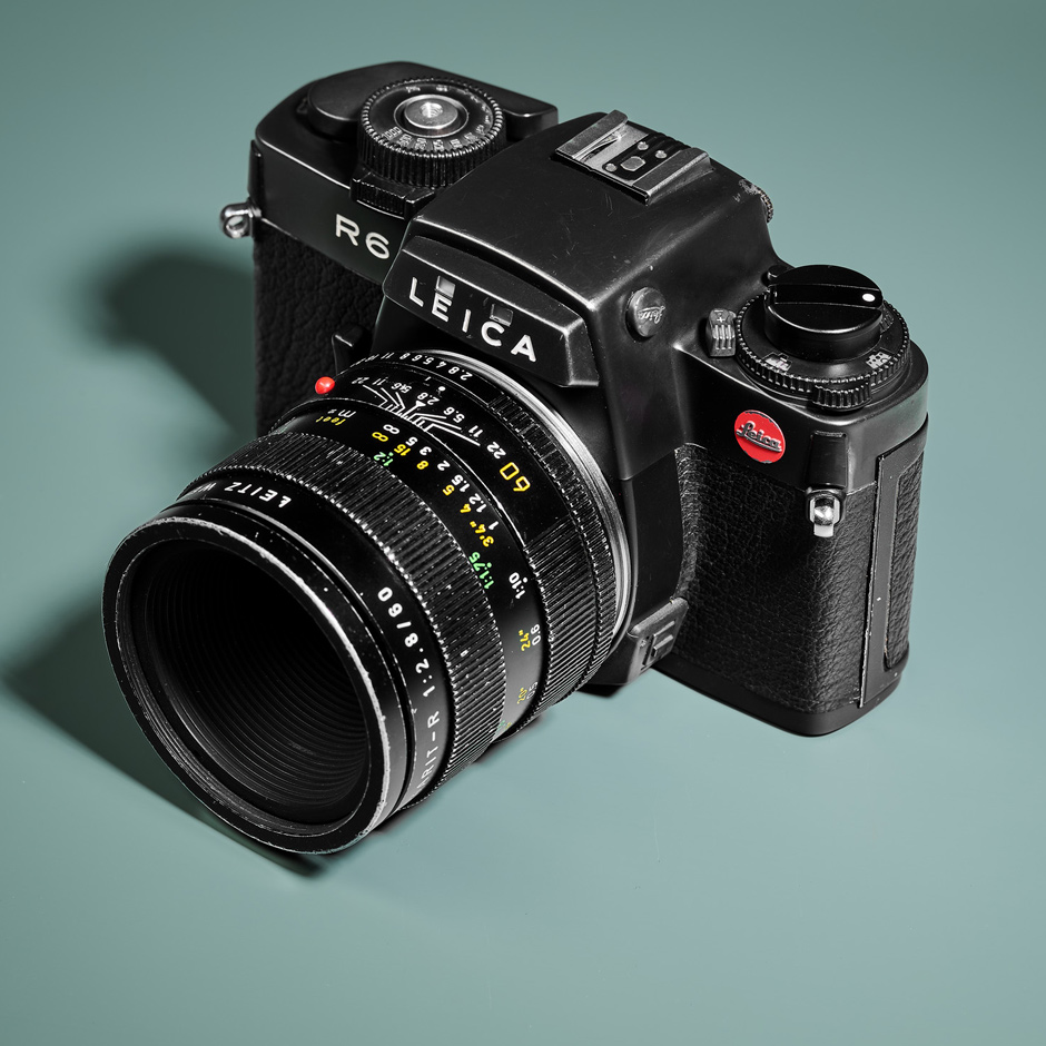 Sebastião Salgado’s Leica R6: The Camera That Witnessed the Inferno in Kuwait