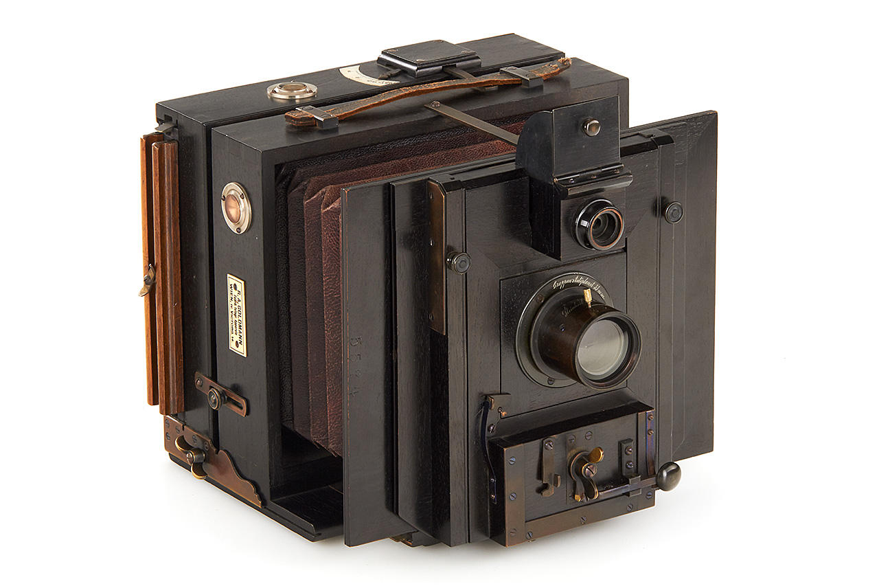 Goldmann Universal Hand Camera