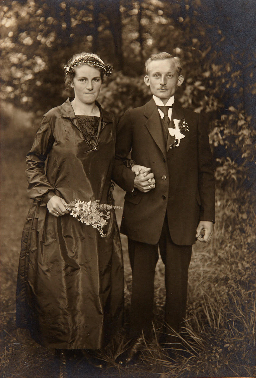 AUGUST SANDER (1876–1964) Brautpaar, Cologne 1926