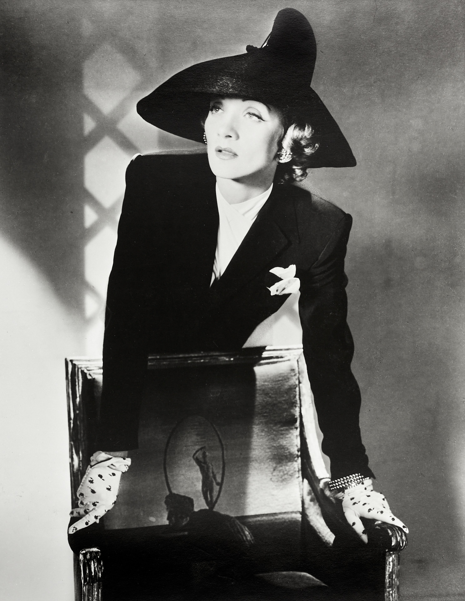 HORST P. HORST (1906–1999) - Marlene Dietrich, New York 1942 HORST P. HORST (1906–1999) - Marlene Dietrich, New York 1942