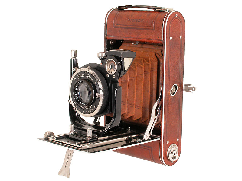 Zeiss Ikon   Cocarette III Luxus 522/17