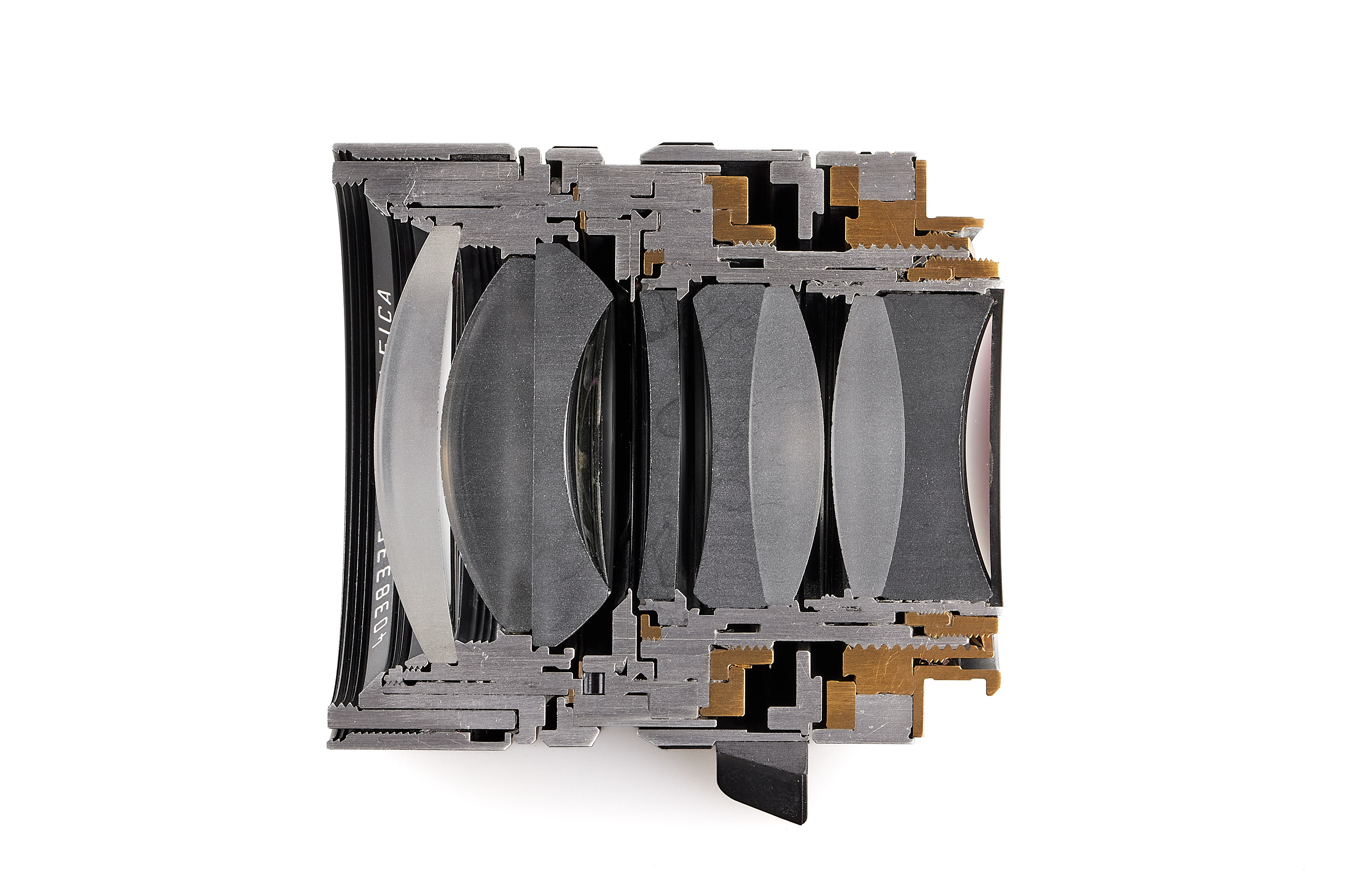 Cutaway Summilux-M 1.4/50mm Asph. 96162 *