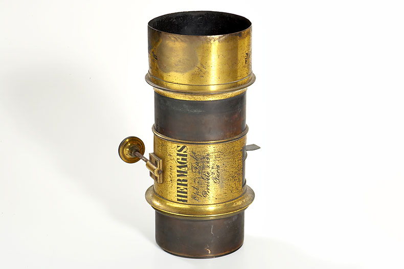 Hermagis  Petzval lens Hermagis  Petzval lens