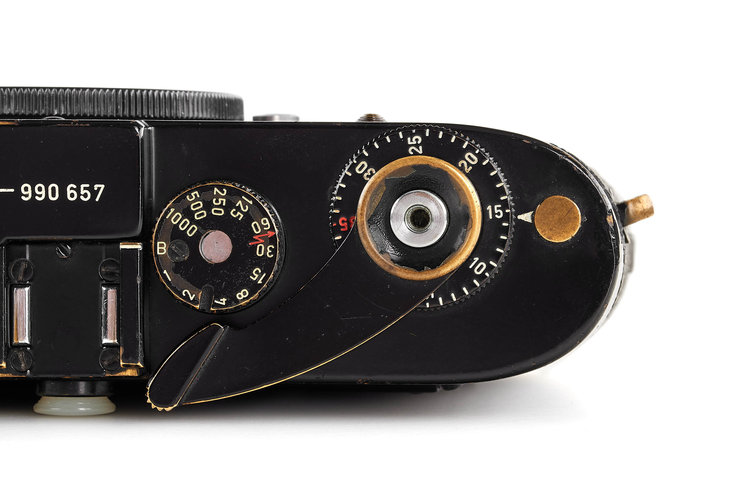 Leica M2 black paint with Leicavit MP