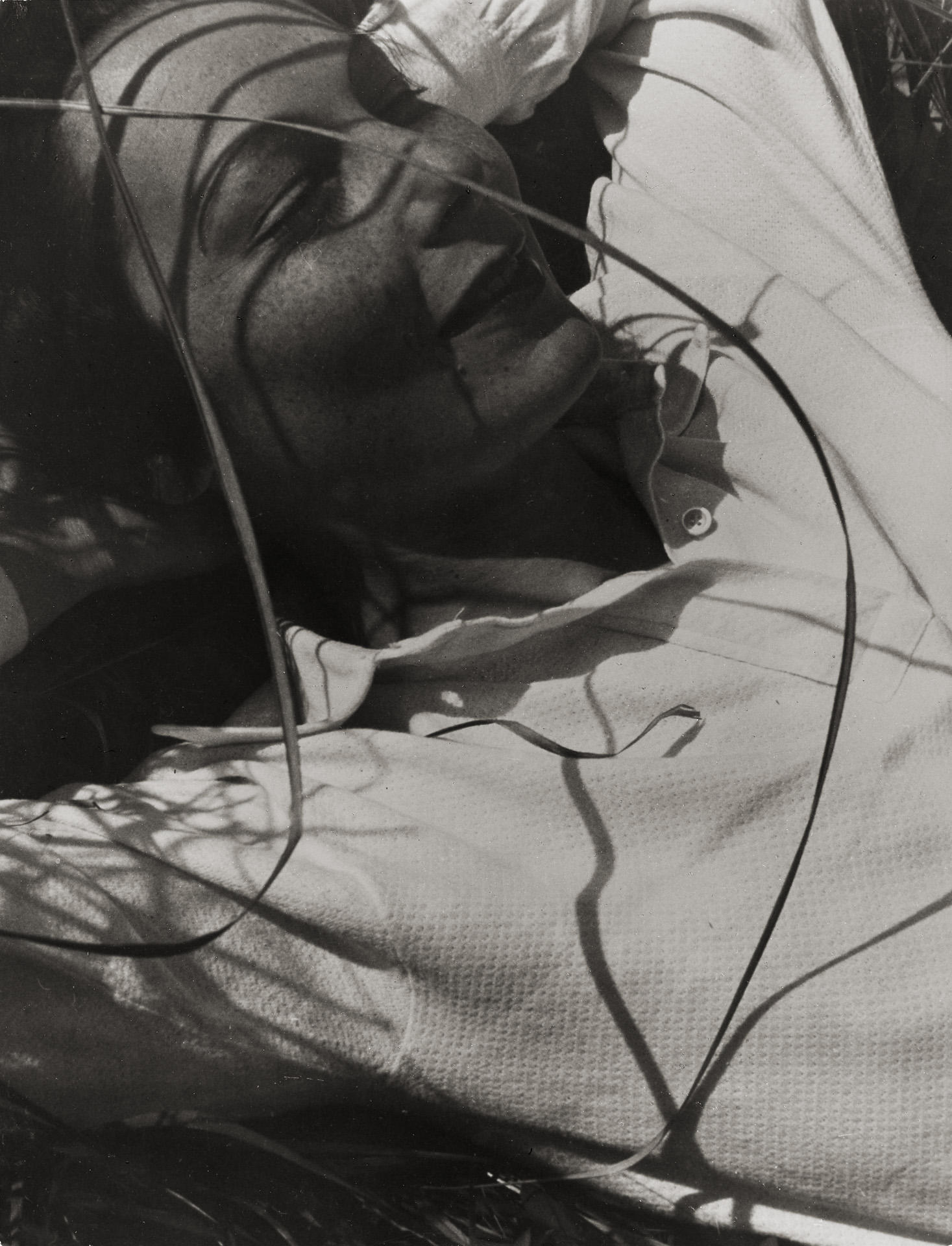 LÁZLÓ MOHOLY-NAGY (1895–1946) Ellen Frank (Sellin), Rügen 1929