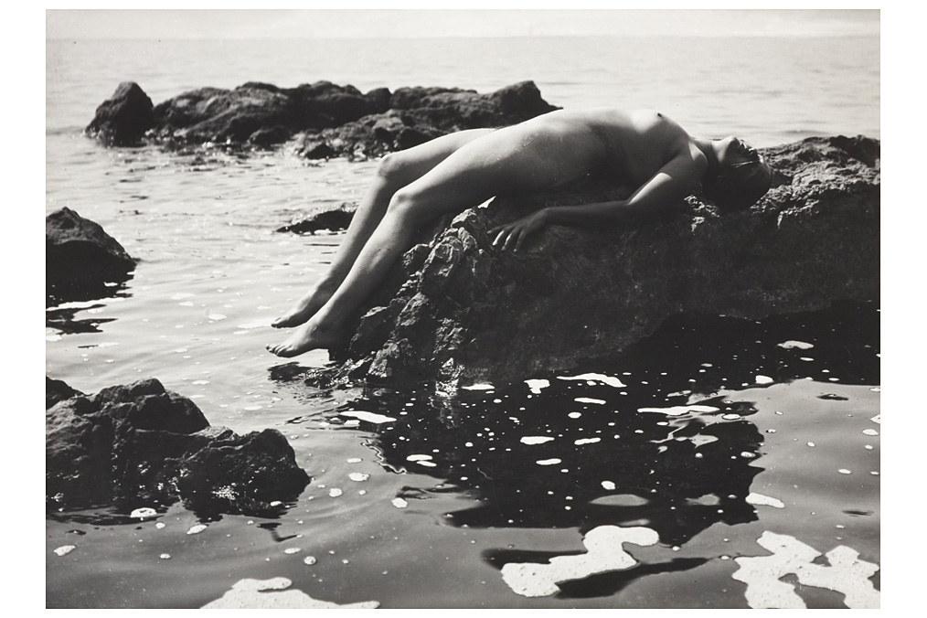 Rudolf Koppitz, Nude at the seaside