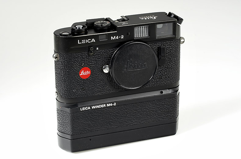 M4-2  black  'Leitz Logo'