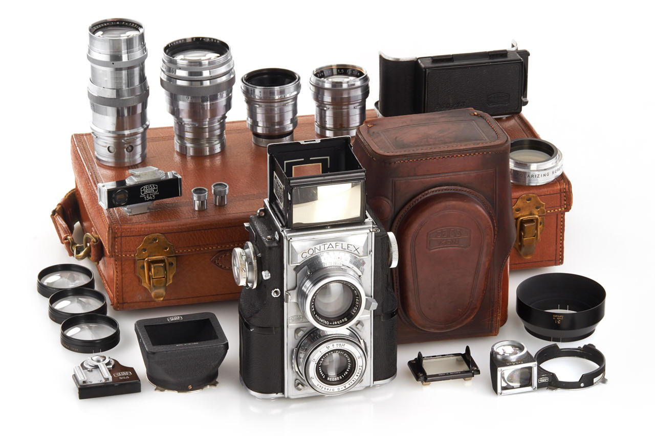 Zeiss Ikon Contaflex TLR outfit
