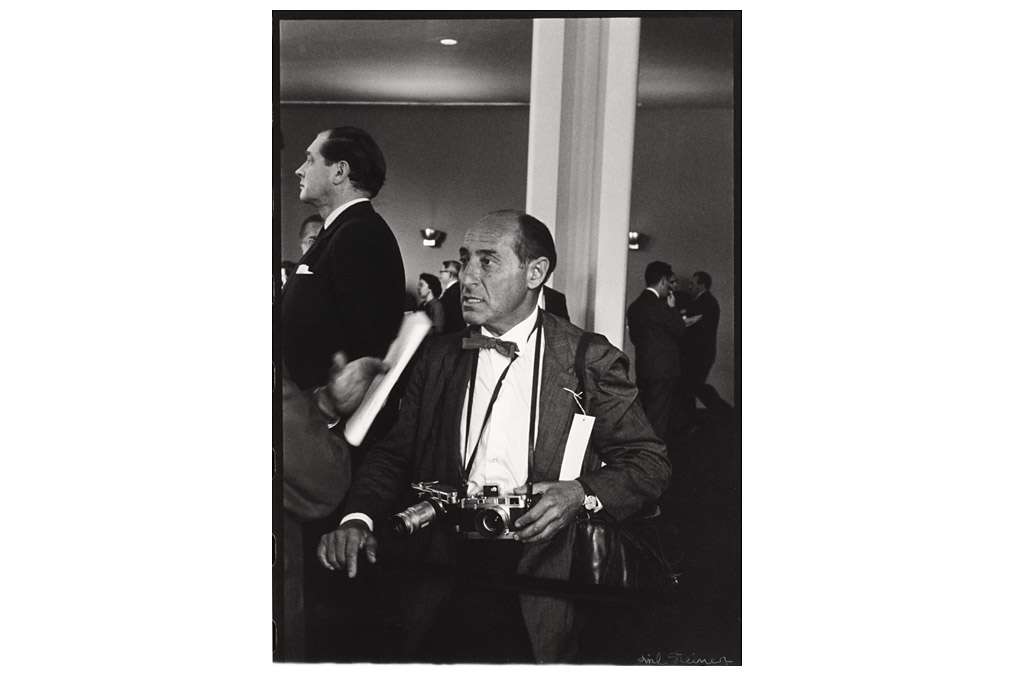 Alfred Eisenstaedt mit  Leica M3-E, Lisl Steiner (* 1927)