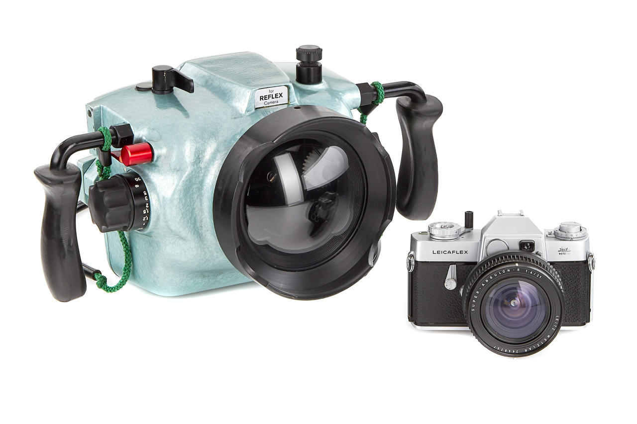 Hugy Fot underwater housing for Leicaflex *