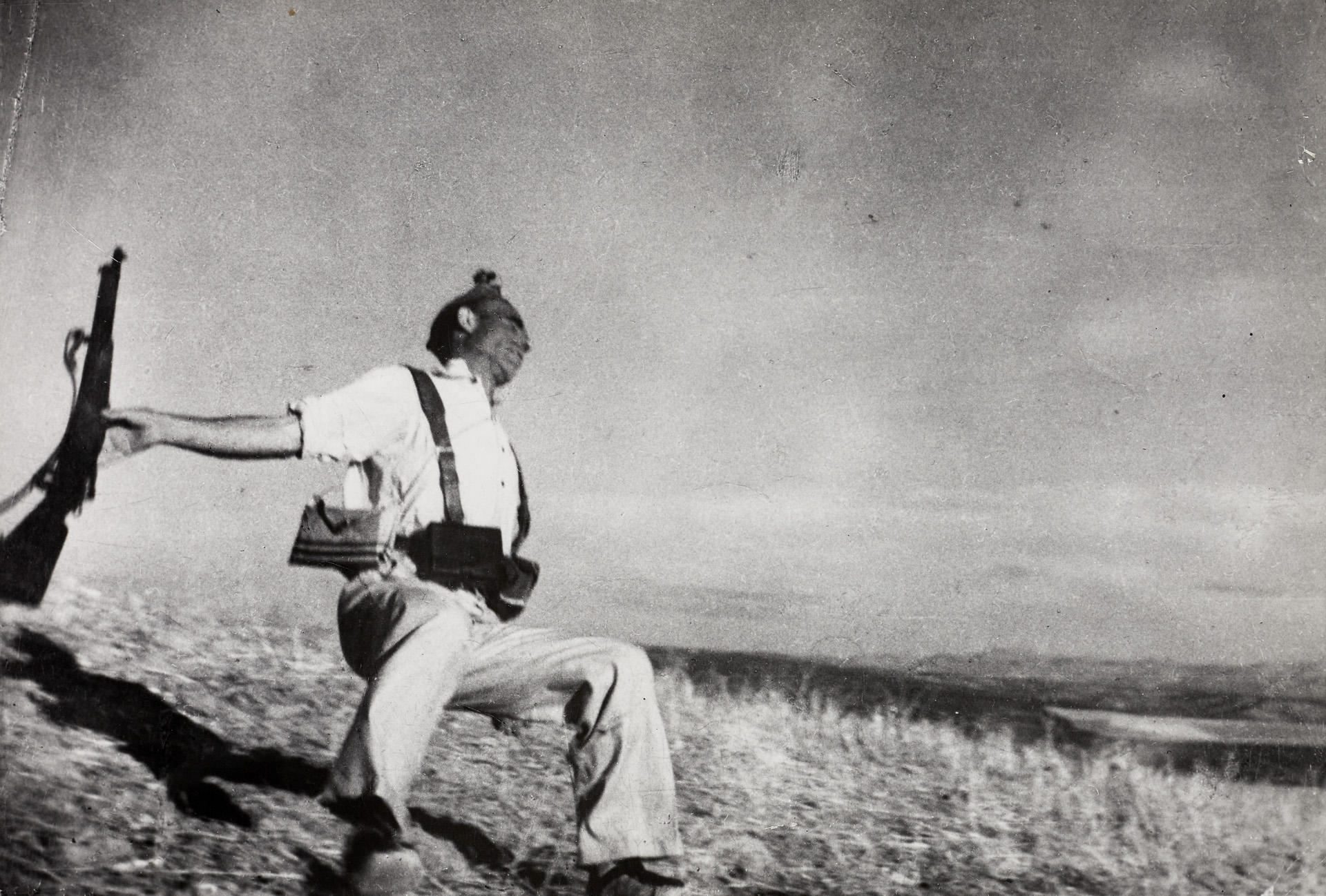 ROBERT CAPA (1913–1954) ‘The Falling Soldier’ (Loyalist Militiaman at the Moment of Death), Córdoba front, September 5th, 1936 ROBERT CAPA (1913–1954) ‘The Falling Soldier’ (Loyalist Militiaman at the Moment of Death), Córdoba front, September 5th, 1936
