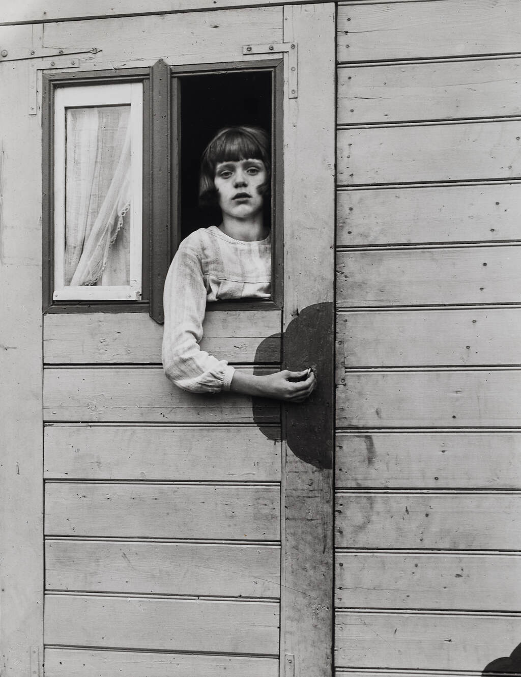 AUGUST SANDER (1876–1964) - Girl in a Circus Trailer, Berlin 1930