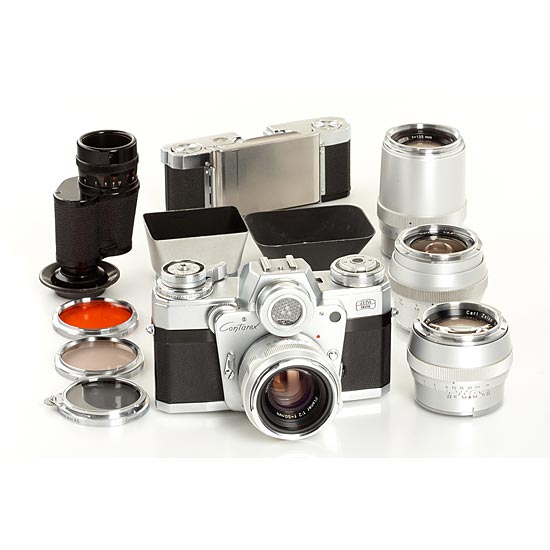 Contarex Bullseye outfit