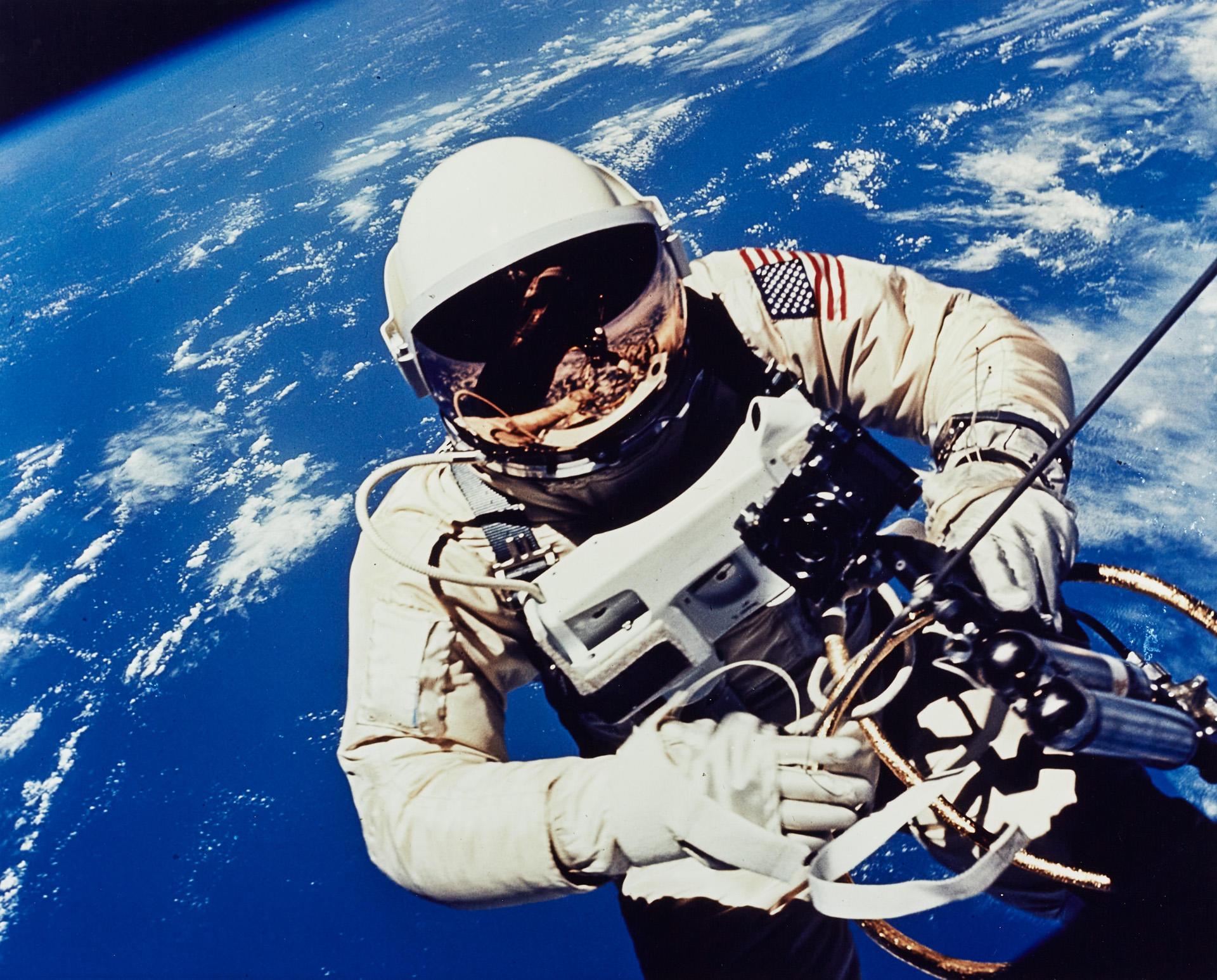 NASA Ed White, Earth Orbit, Gemini Mission, 5th June 1965 NASA Ed White, Earth Orbit, Gemini Mission, 5th June 1965