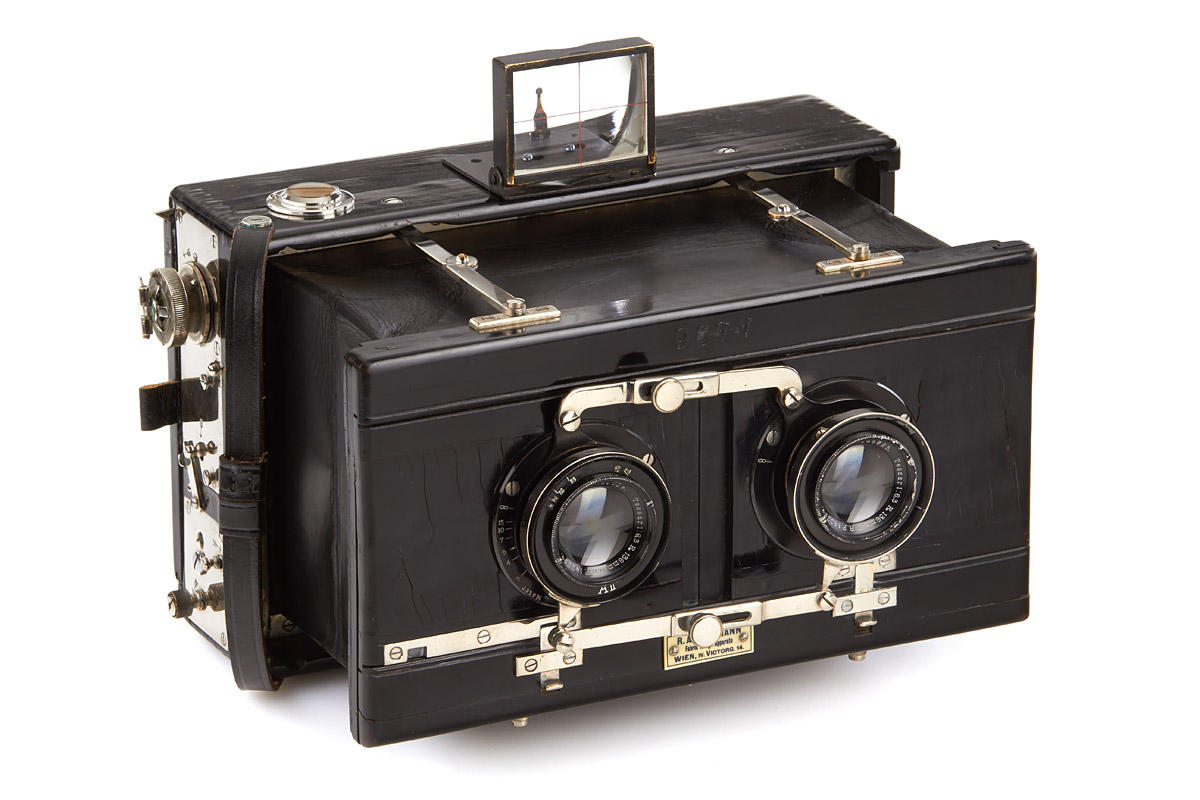 Goldmann Universal Stereo Camera