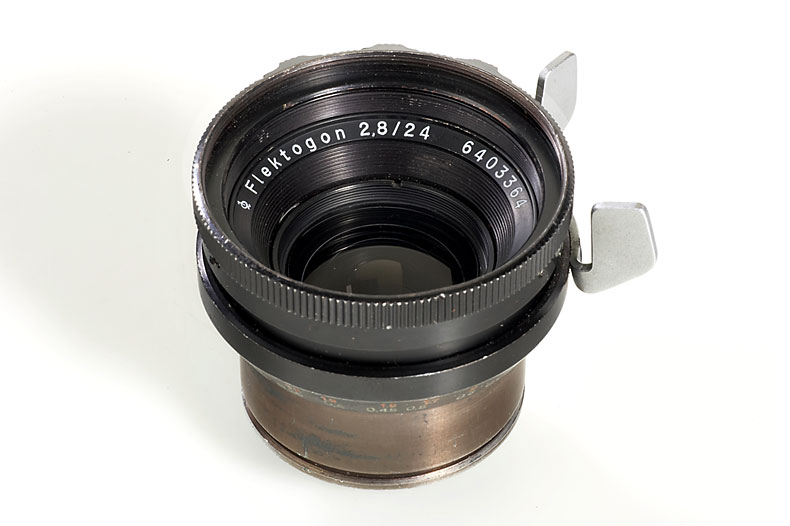 Carl Zeiss Jena  Flektogon 2.8/24mm Carl Zeiss Jena  Flektogon 2.8/24mm