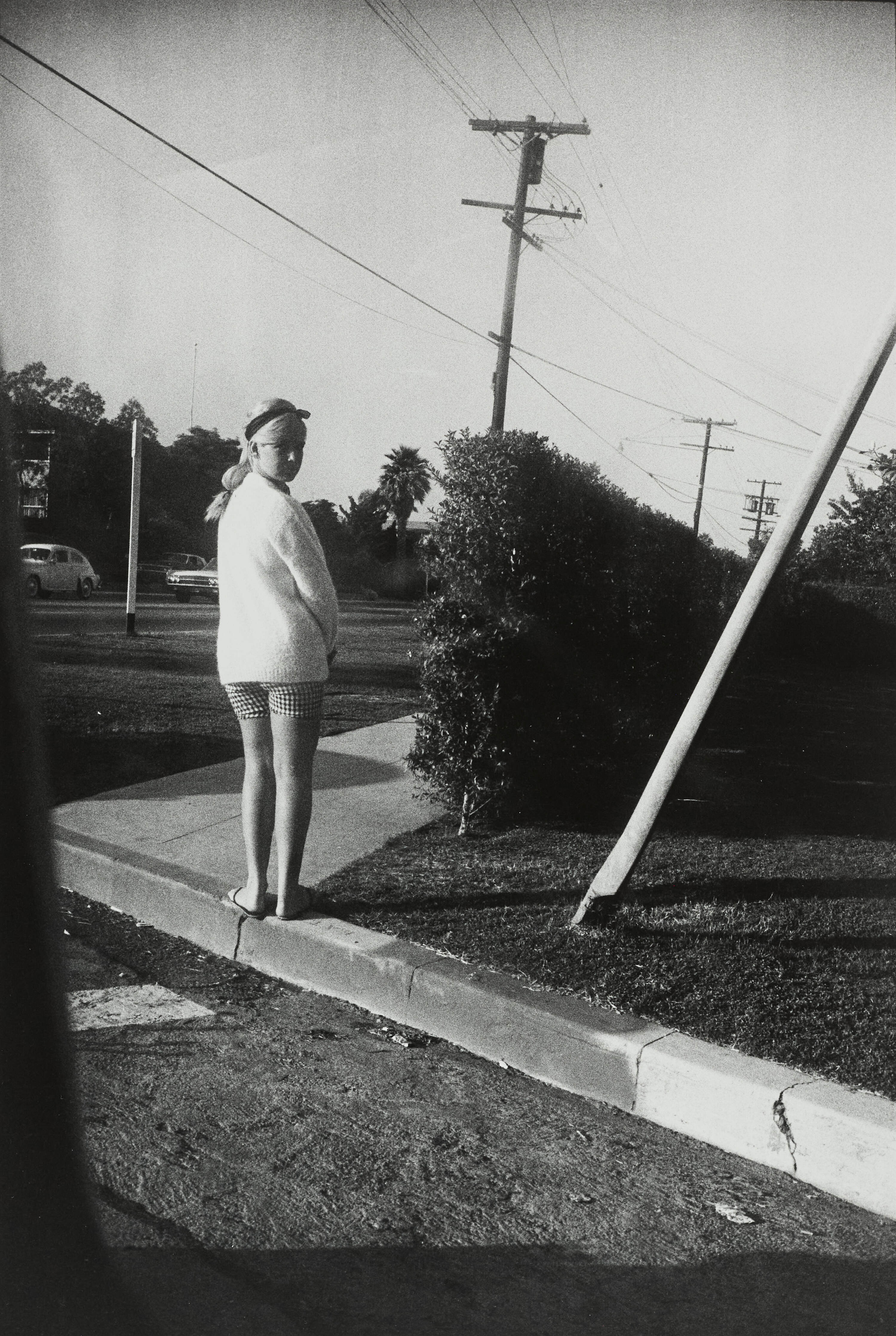 GARRY WINOGRAND (1928–1984) - Untitled (from ‘Women Are Beautiful’), Los Angeles 1964