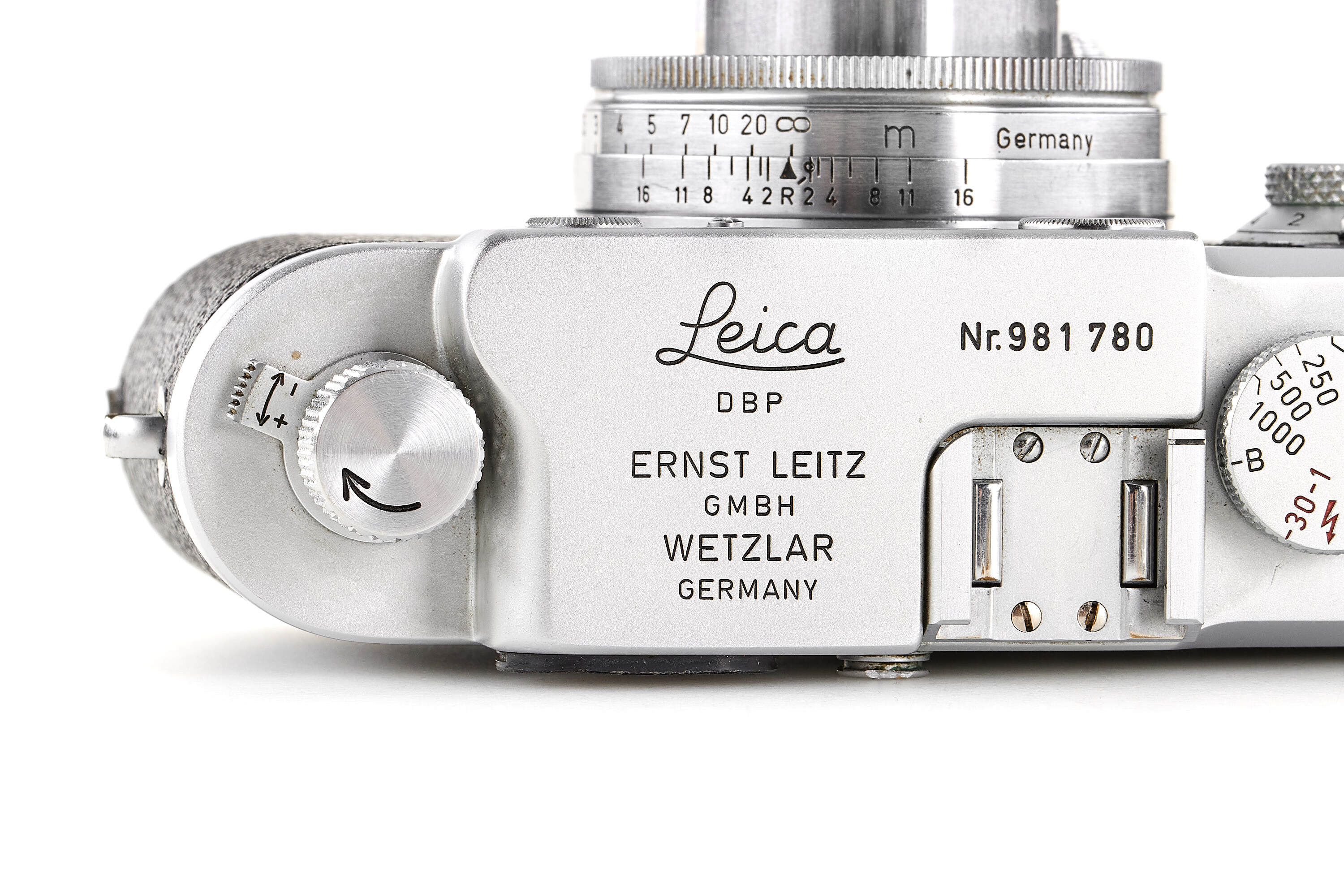 Leica IIIg with Summicron 2/5cm
