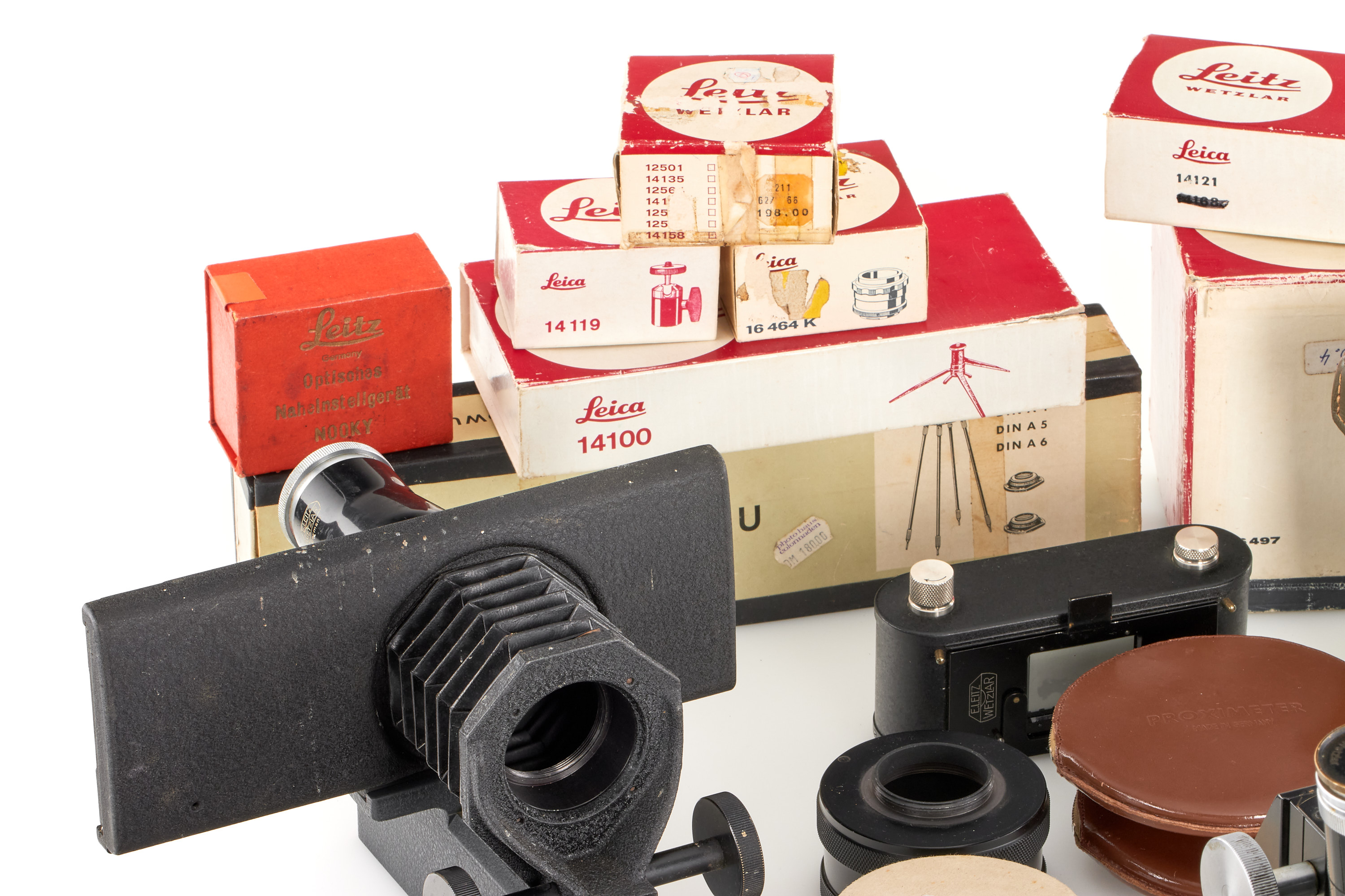 Leica Various