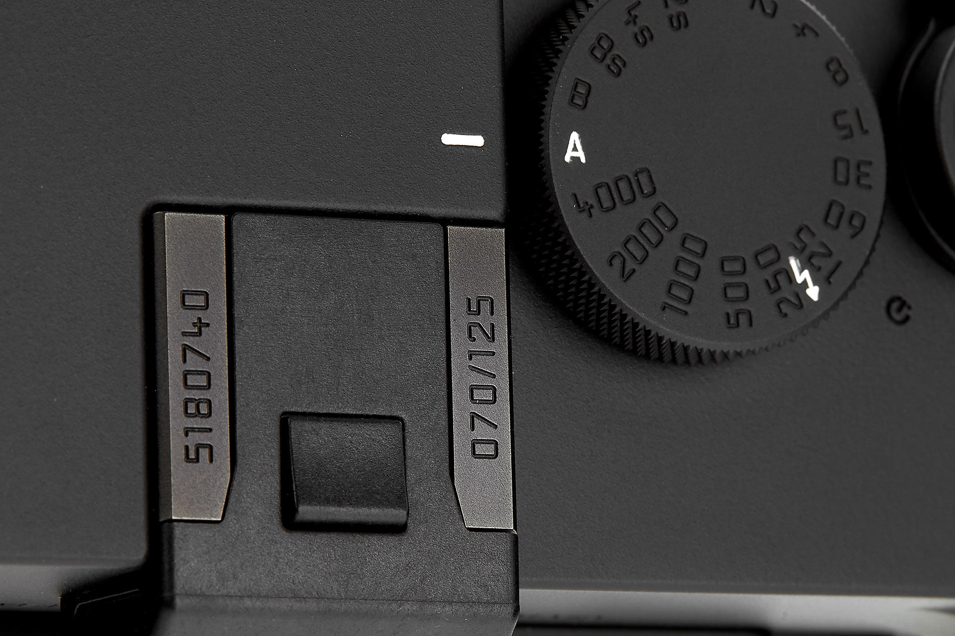 Leica M Monochrom 'stealth', la exclusiva Leica que brilla en la oscuridad Leica M Monochrom 'stealth', la exclusiva Leica que brilla en la oscuridad