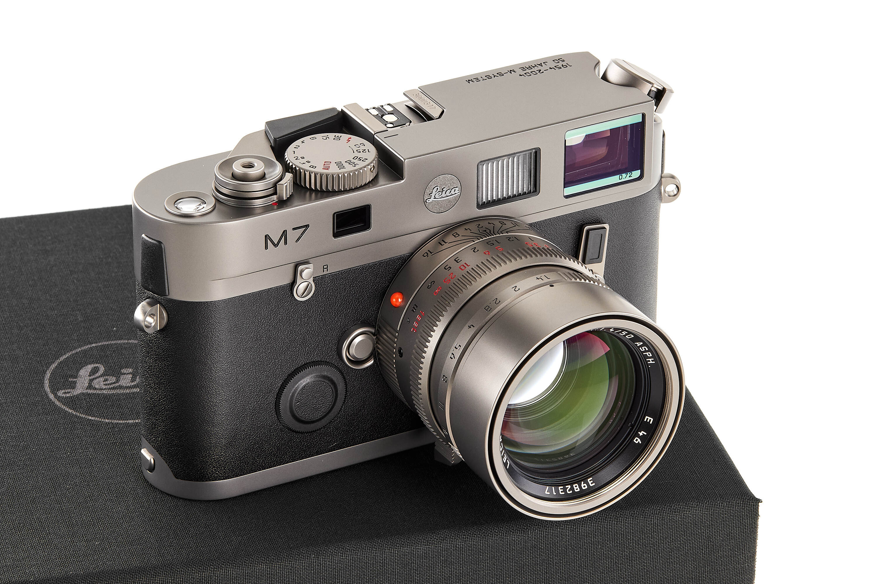 Leica M7 Titan '50 Jahre Leica M System' 10570 *