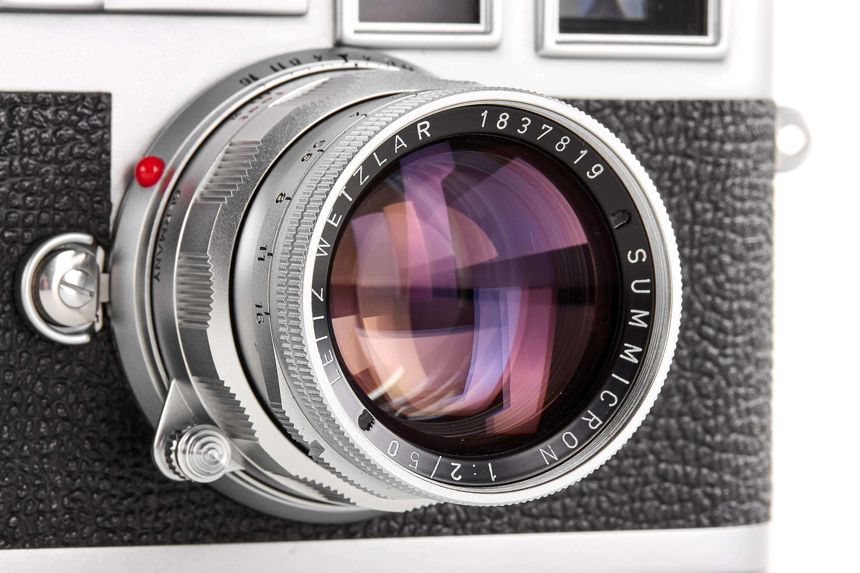 Leica M3 chrome with Summicron 2/50mm