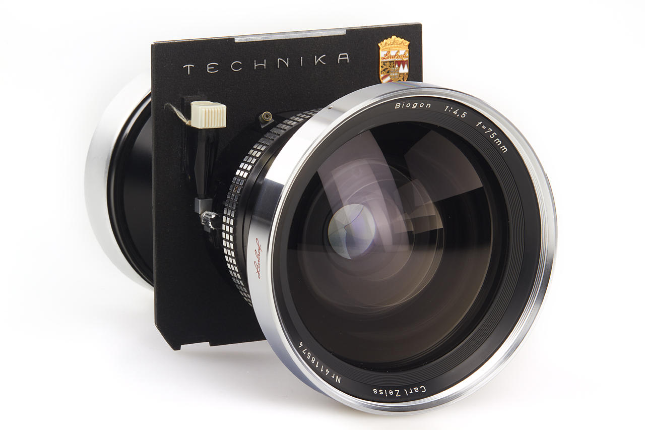 Carl Zeiss Biogon 4.5/75mm *
