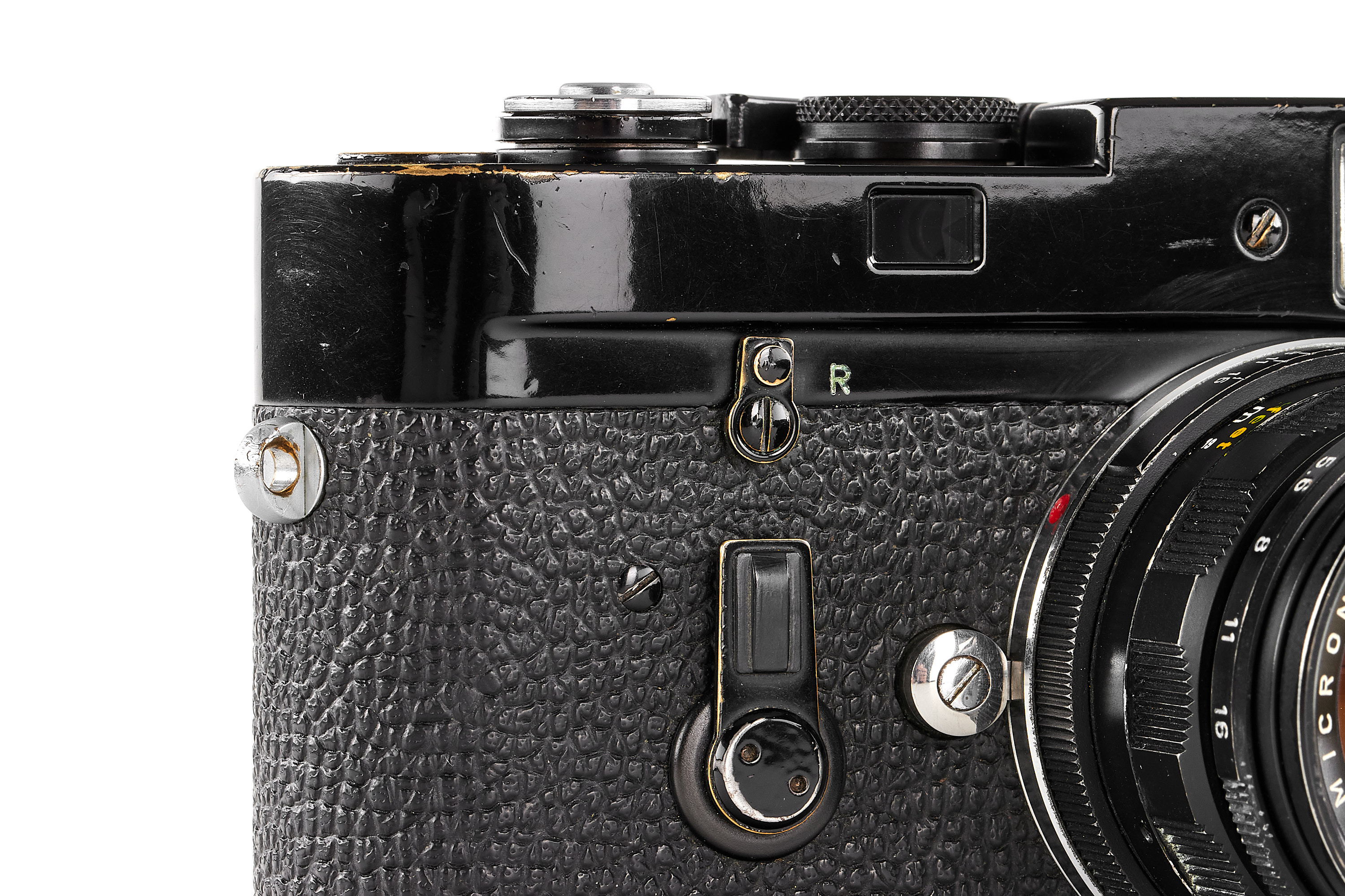 Leica M4 black paint with Summicron 2/50mm