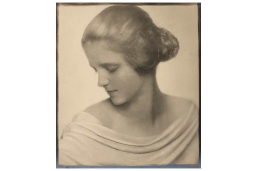 Maria Wölfl, Marianne Deschmann in profile